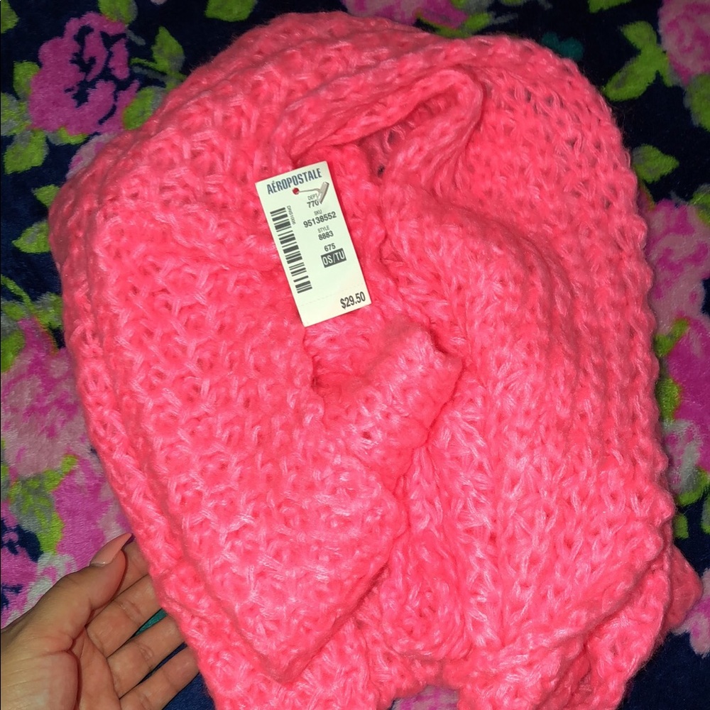 Neon pink Aéropostale scarf